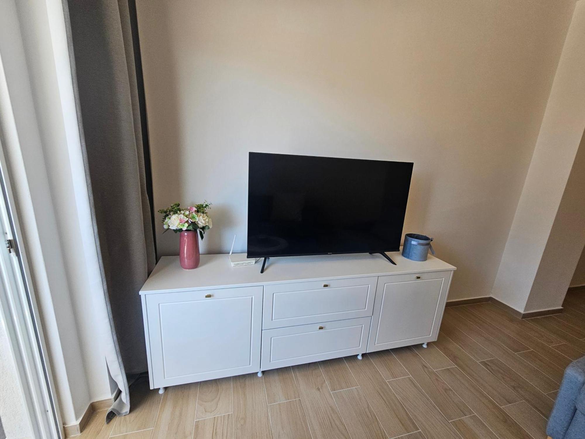 Jusal Sea View Apartment Sarande Exterior photo